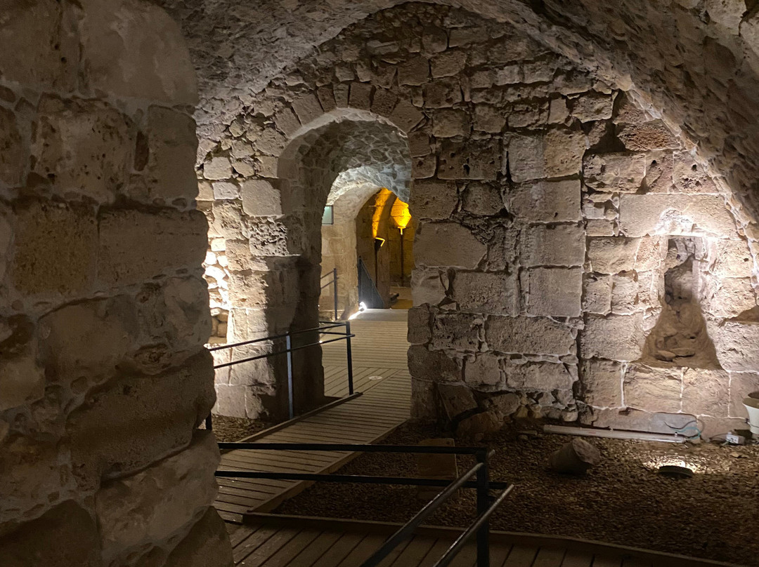 Knights' Halls-阿克必去景点