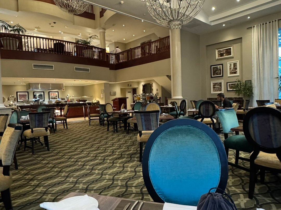 Hemingways Hotel主图