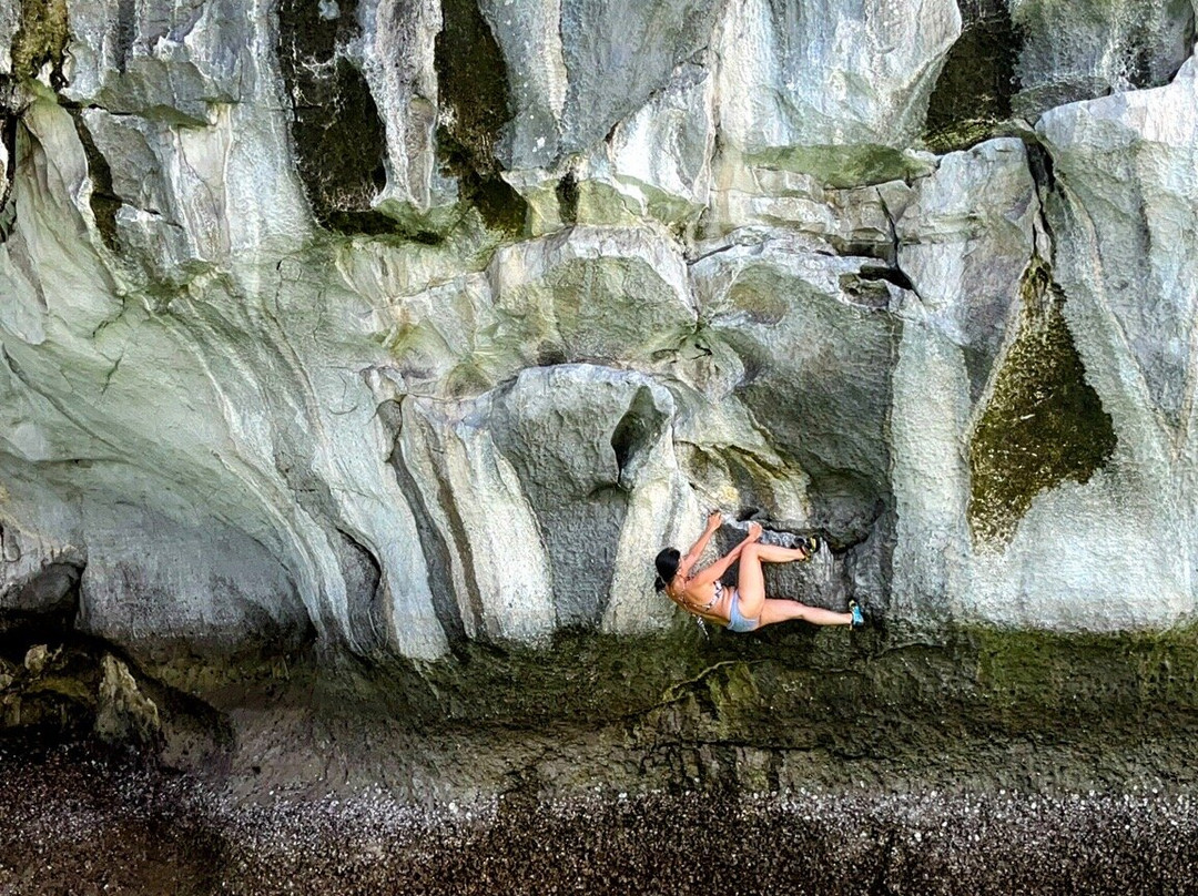 Cat Ba Climbing-卡巴必去景点