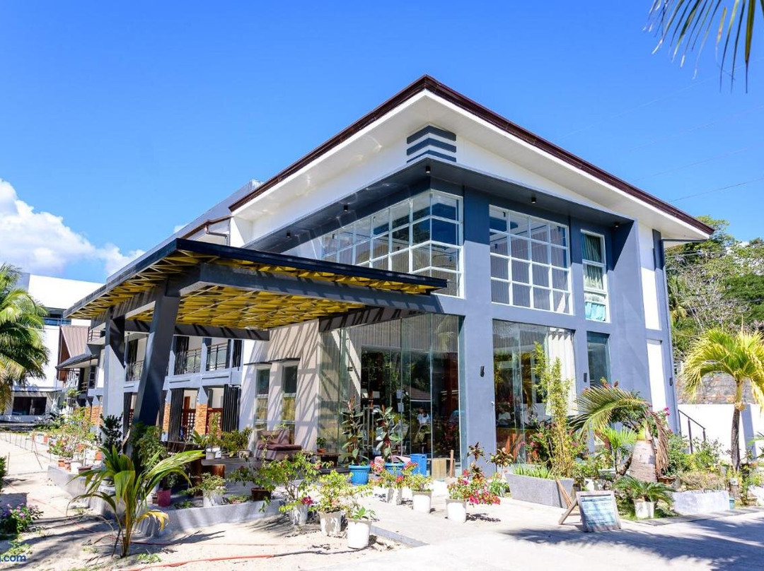 D' Elmer's Resort and Convention Hotel