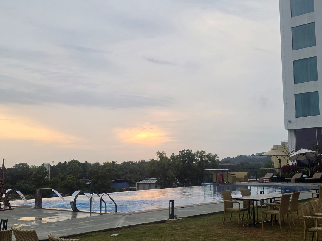 O By Tamara Trivandrum主图