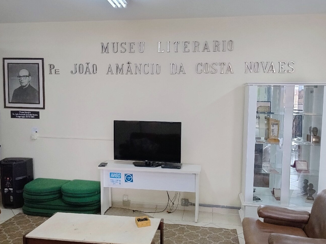 Biblioteca Municipal Orígenes Lessa