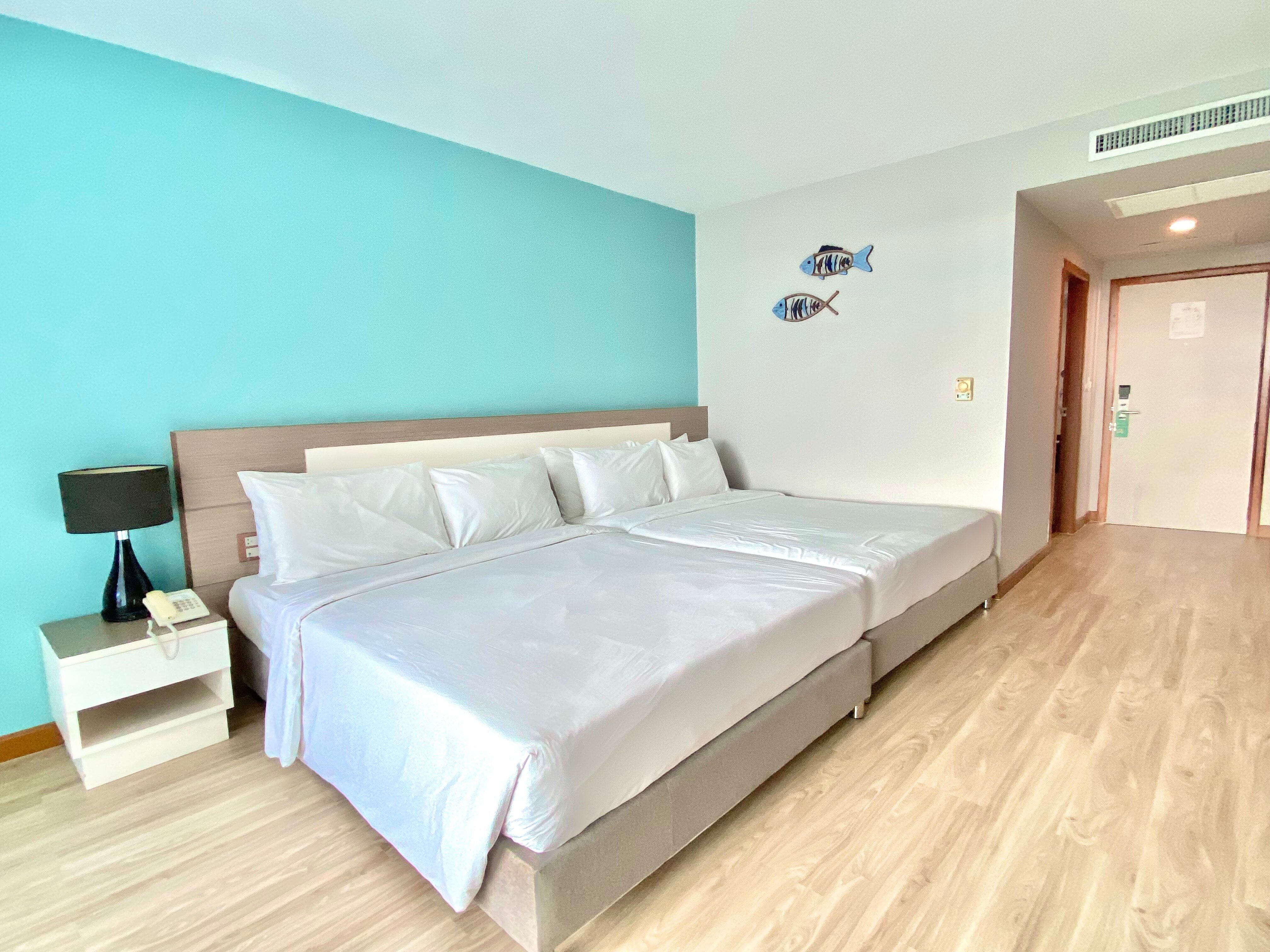 品尼高大乔木提恩度假村-客卧