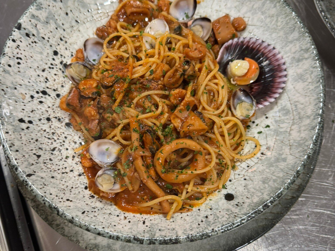 Bistro Okusi Mora Gt 243主图