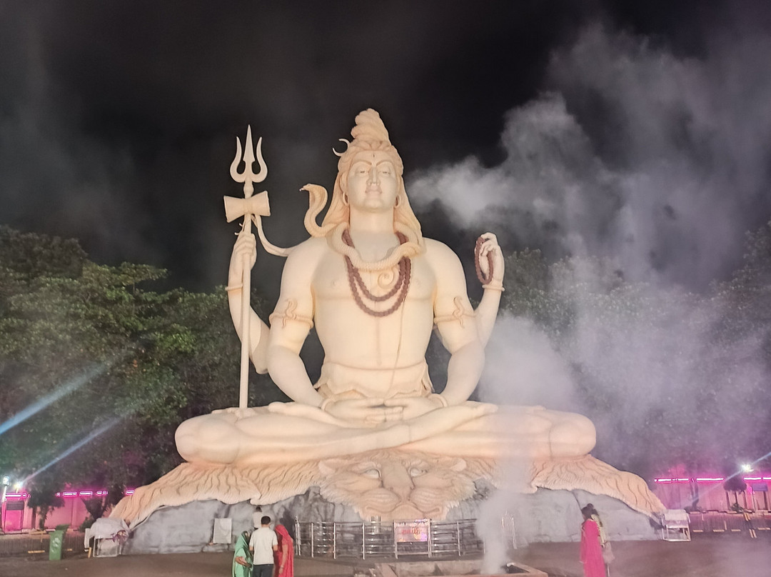 Lord Shiva Statue-贾巴尔普尔必去景点