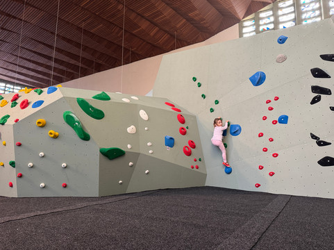 Boulderchurch-Bad Orb必去景点