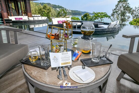 普吉岛阿卡狄亚奈通海滩铂尔曼度假酒店主图