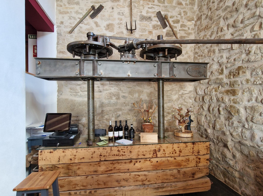 Calado de Catas El Legado-Cenicero必去景点