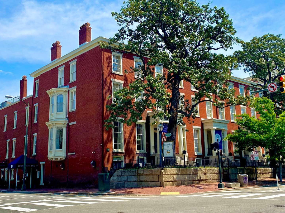 里士满酒店住宿-林登区酒店