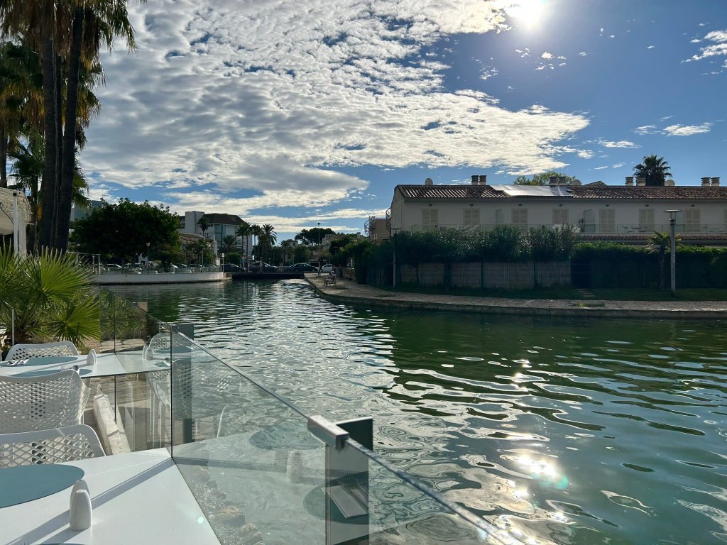 Alua Boccaccio-官方