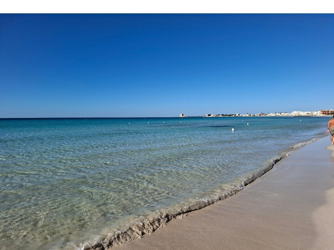 Spiaggia Di Torre Lapillo-切萨雷奥港必去景点