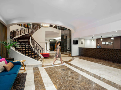 曼特拉罗素酒店 - 墨尔本