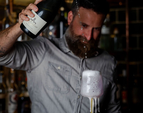 Tom Thumb Cocktail Bar-纽奎必去景点