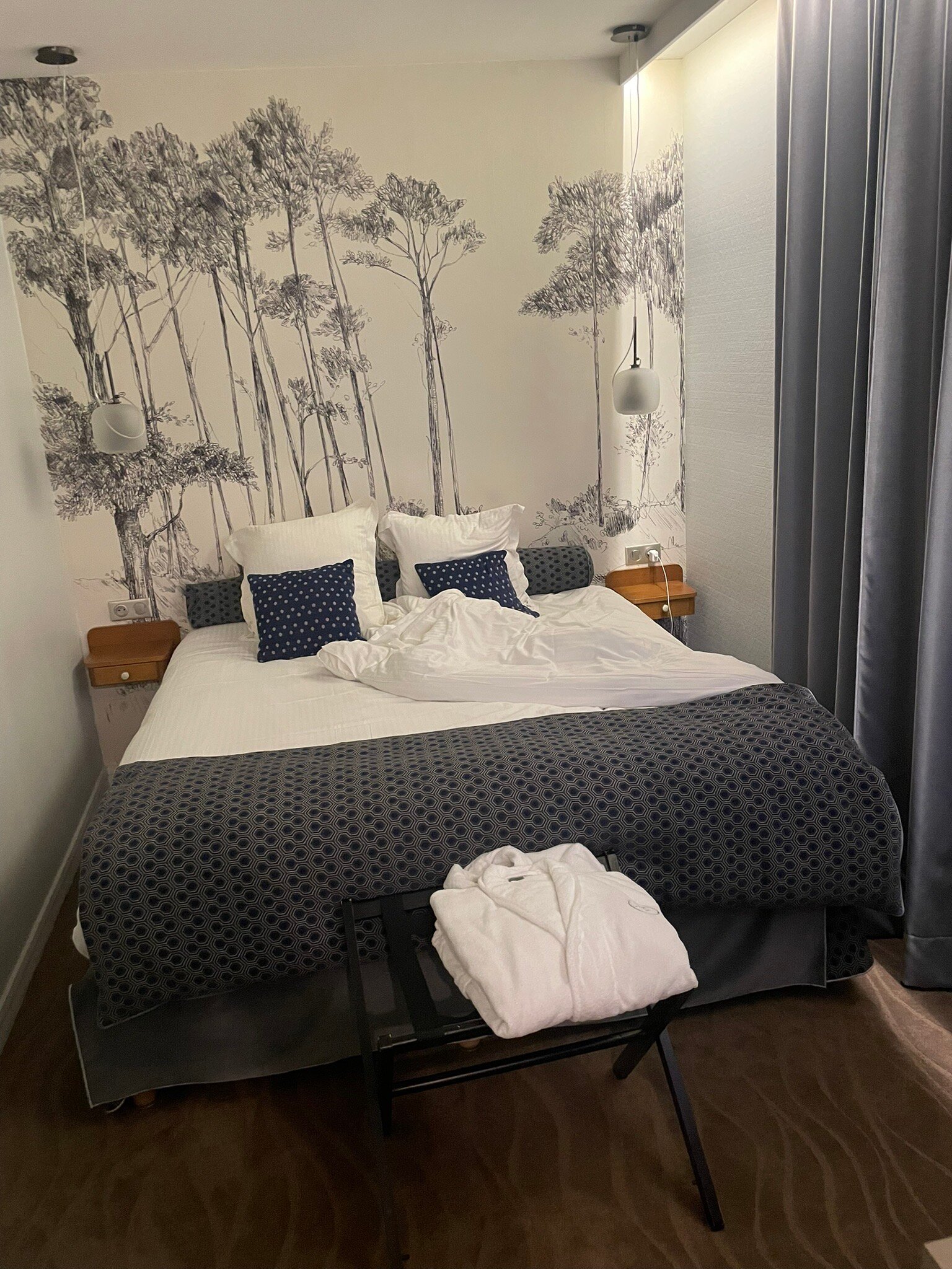 诺曼底酒店-官方