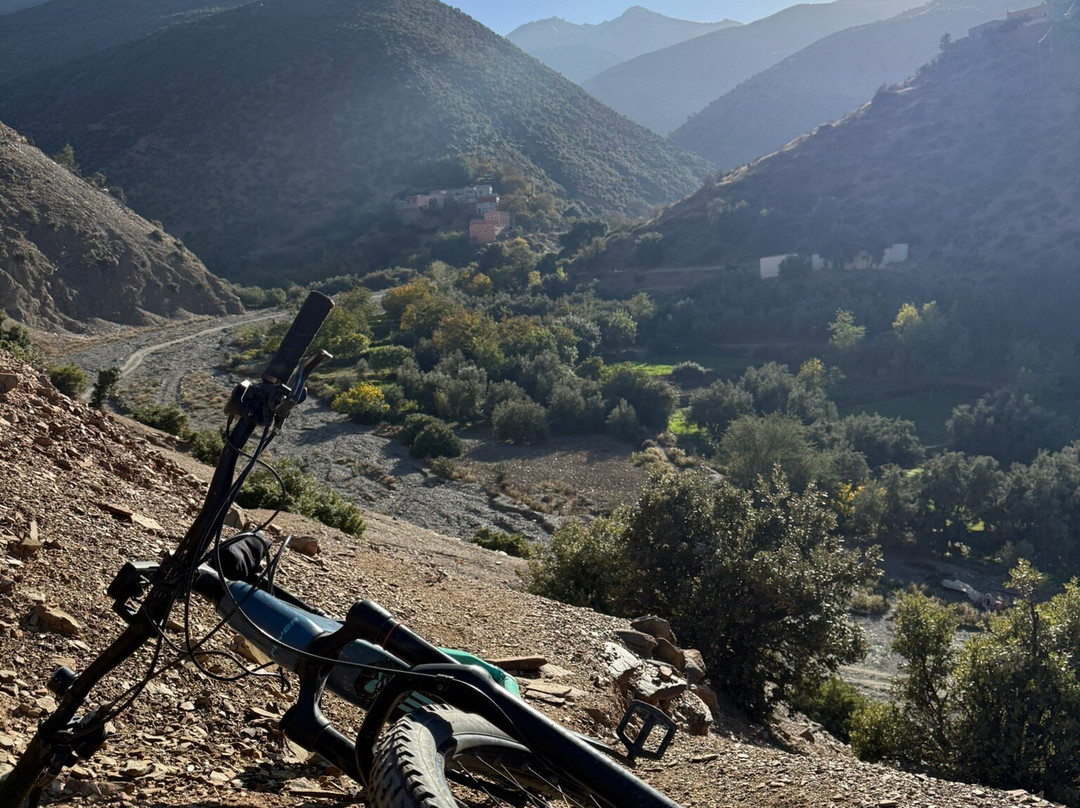 Fly Me To The Moon-Agafay必去景点