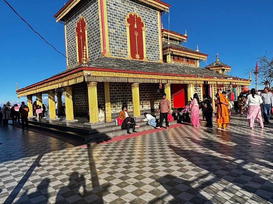 Surkanda Devi Temple-Saklana Range必去景点