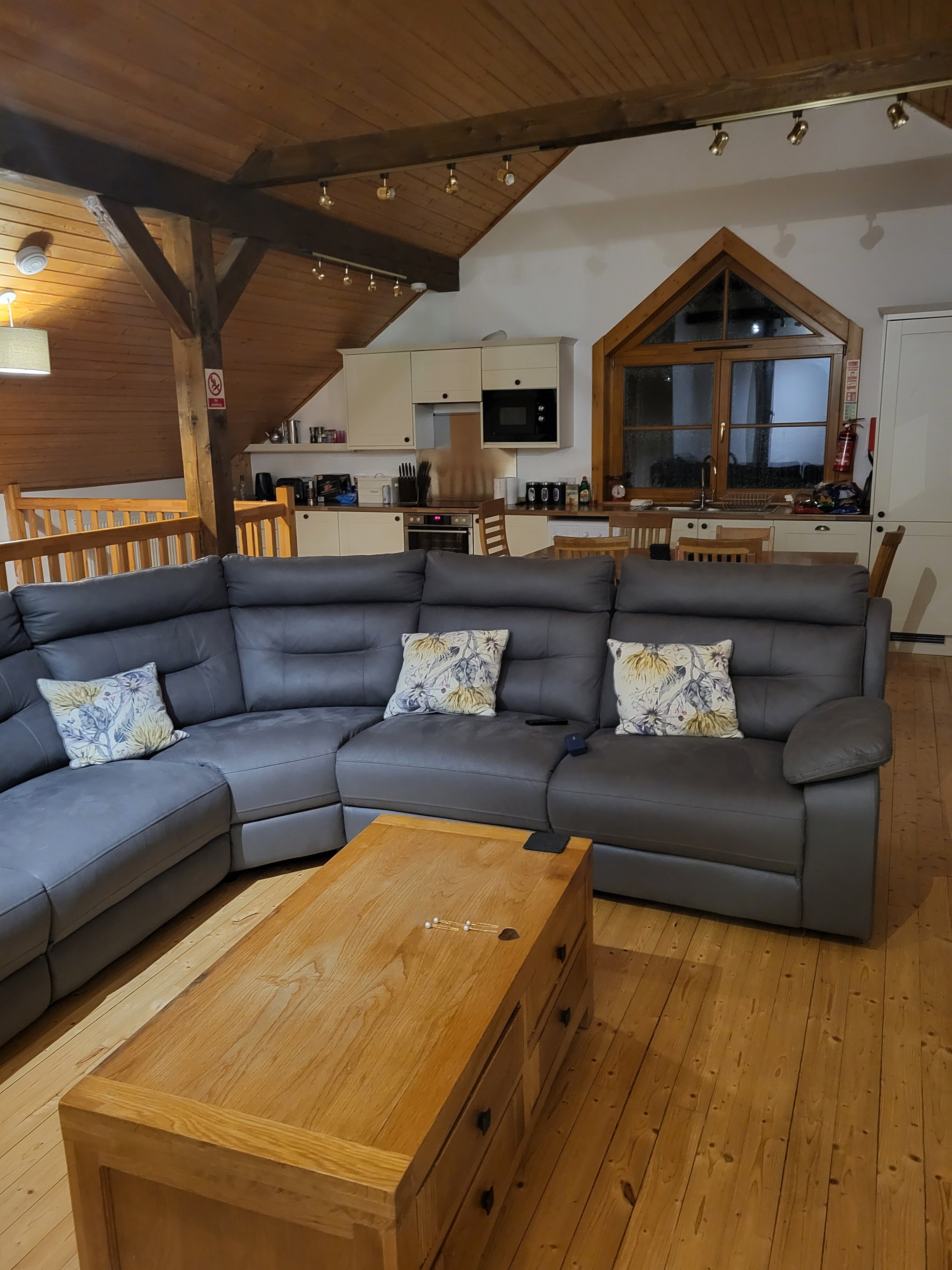Glen Clova Hotel & Lodges-官方