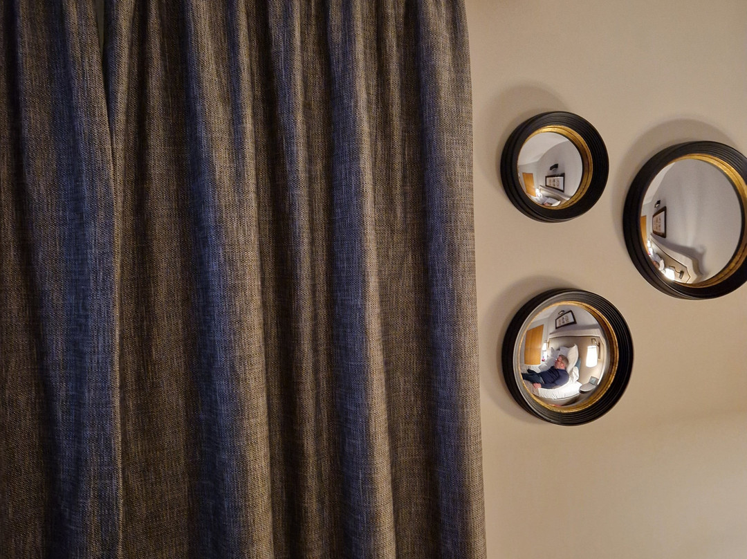 郎巴特酒店主图