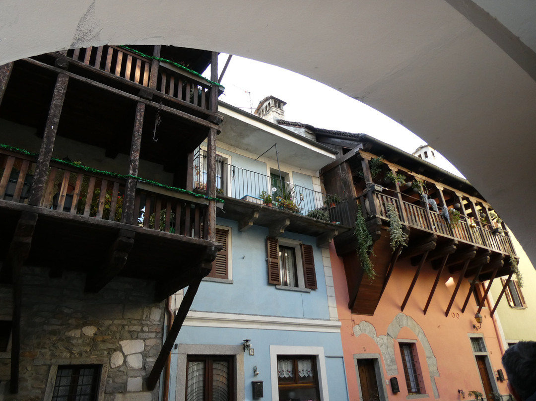 Palazzo San Francesco-多莫多索拉必去景点