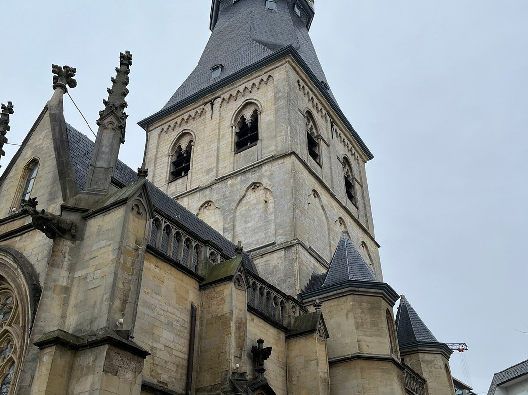 St. Quentin Cathedral-哈瑟尔特必去景点