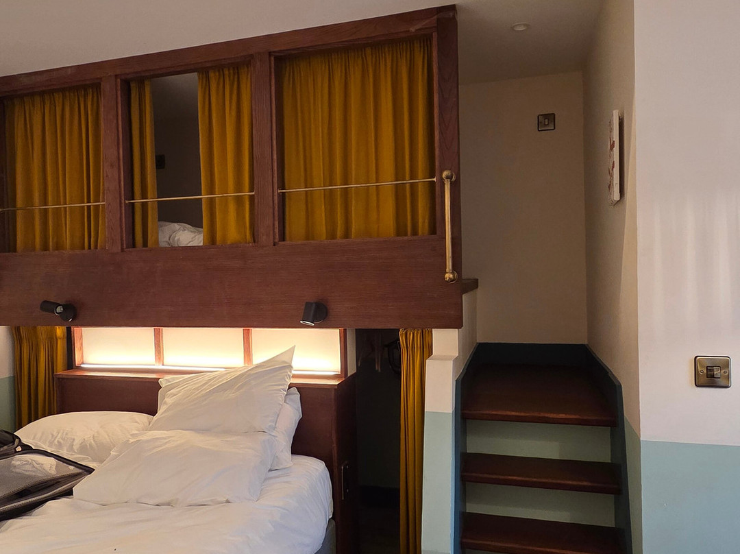 Room2 Belfast Hometel主图