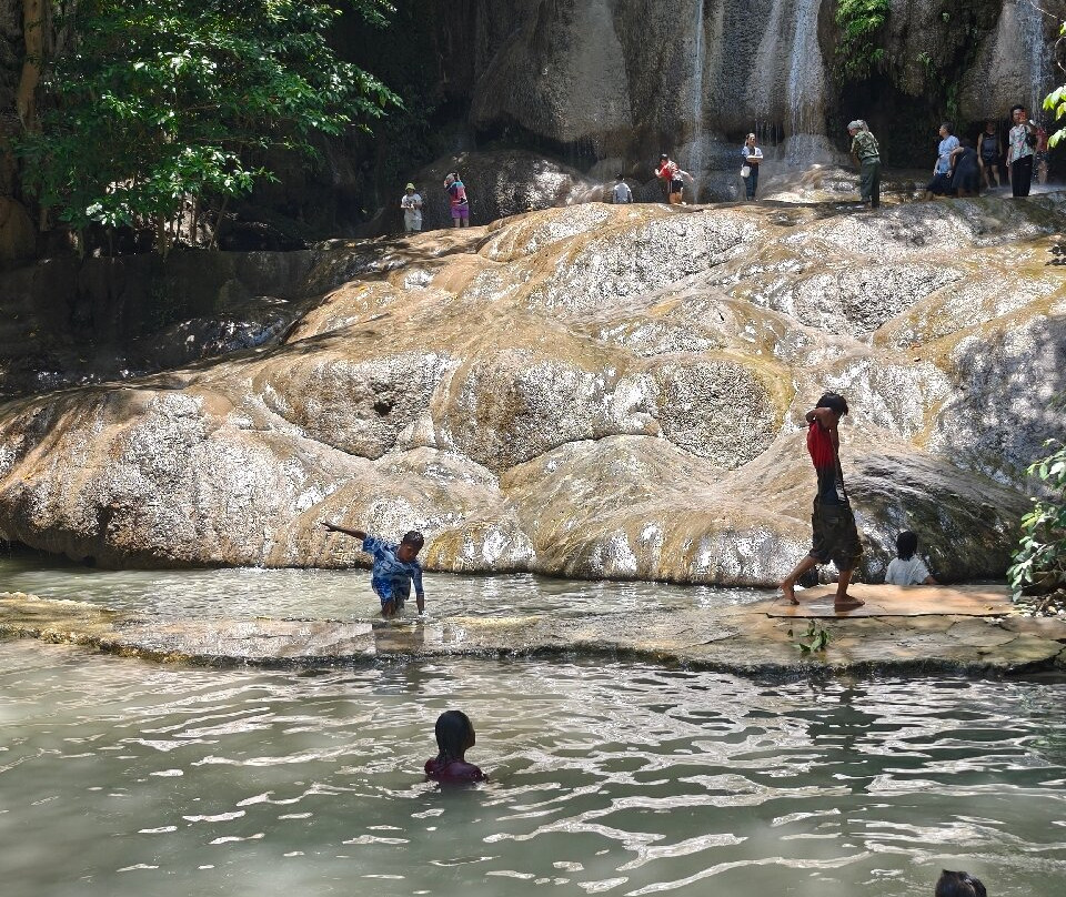 Sai Yok Yai Waterfall-柿约必去景点