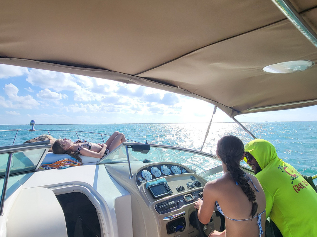 Caymanvibeswatersports-Bodden Town必去景点