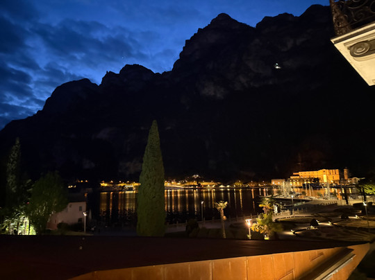 丽都皇宫酒店主图