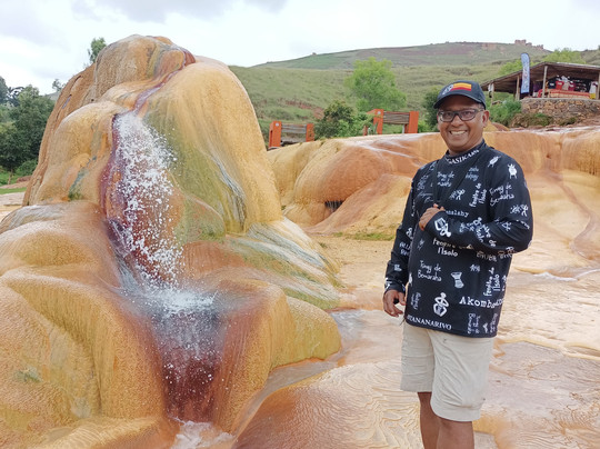 Geysers of Analavory-Analavory必去景点