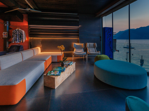 普力马露娜安比特酒店主图