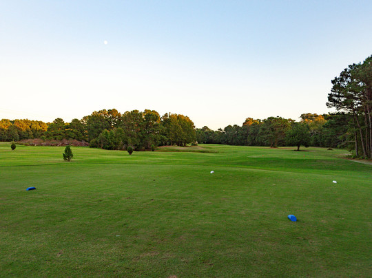 Holly Ridge Golf Course and Driving Range-Harbinger必去景点