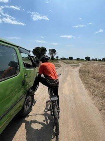 Blacksmith safaris ltd-坎帕拉必去景点