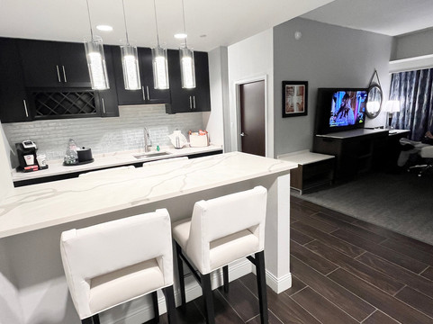 希尔顿欢朋套房酒店-费尔菲尔德主图