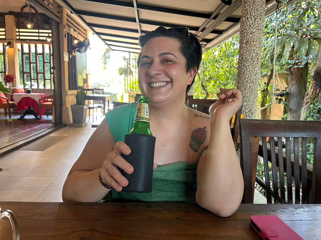 鲜花别墅酒店主图