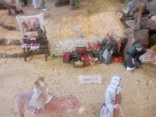 Reservorio De Piedras Semipreciosas-Colon必去景点