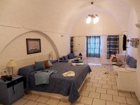 Sigalas Hotel & Apartments