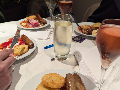 No1 Lounge - Heathrow Terminal 3-豪恩斯洛必去景点