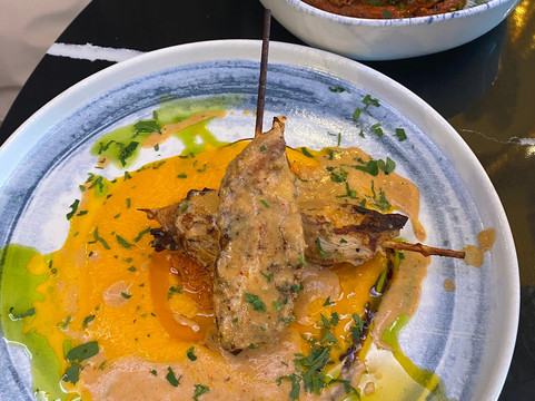 大象石头酒店主图