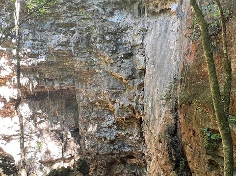 Caverna Sao Mateus-Sao Domingos必去景点