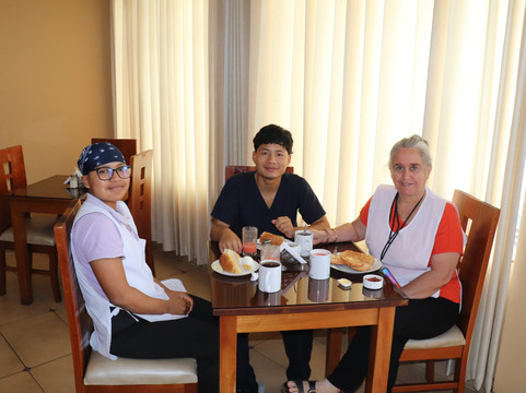 菲茨卡拉德酒店主图