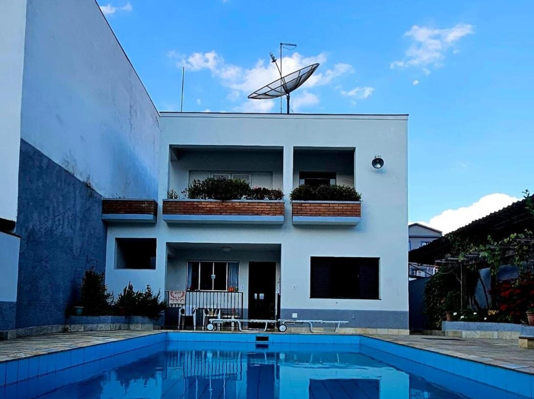 Suites Em Rua Principal De Socorro-SP