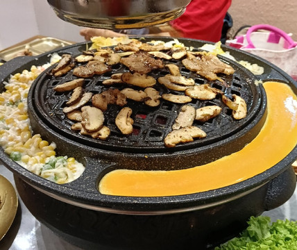 𝗟𝗜𝗨 𝗗𝗜𝗡𝗚 𝗛𝗨𝗢 𝗕𝗕𝗤