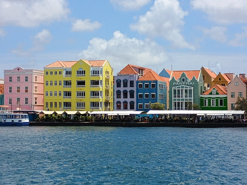 Free Walking Tours Curacao-威廉斯塔德必去景点