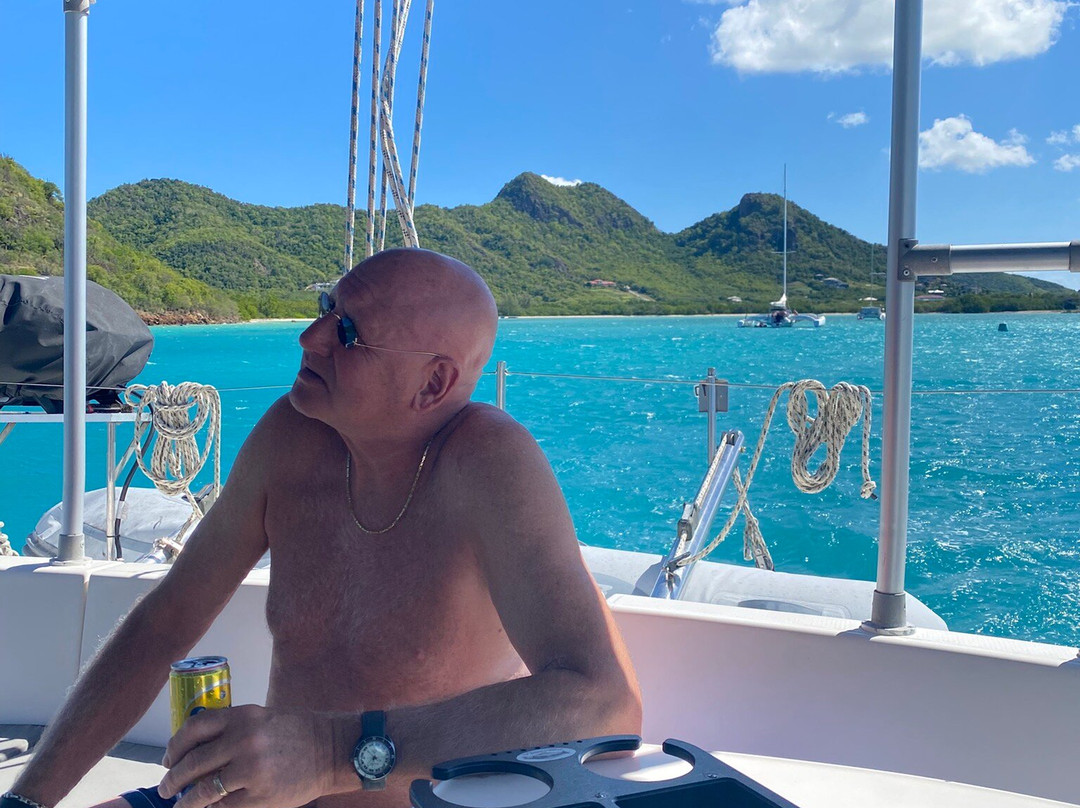 Catamaran Sailing Antigua-Jolly Harbour必去景点