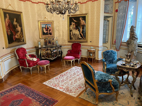 Collezione Cerruti-里沃利必去景点