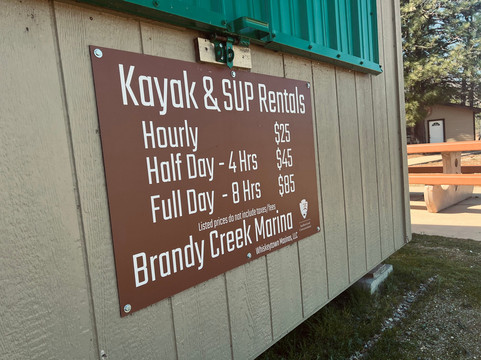 Whiskeytown Lake-雷丁必去景点