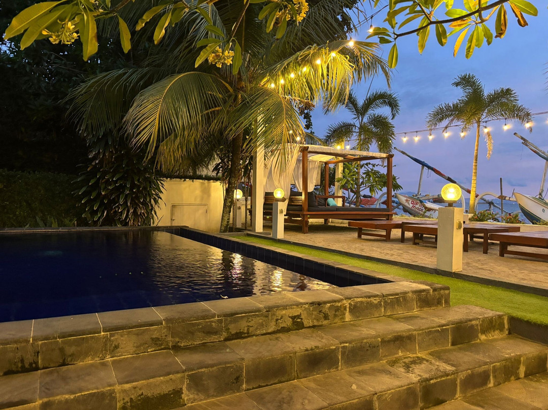 Bale Solah Beach Club Lombok