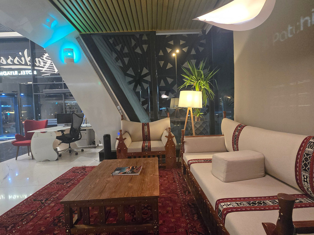 利雅得库尔图巴丽笙酒店主图