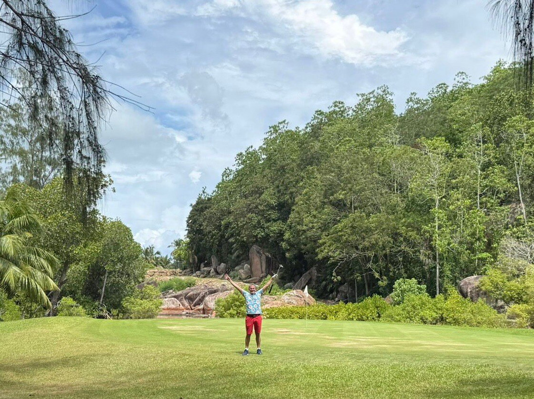 Lemuria Golf Course-普拉兰岛必去景点