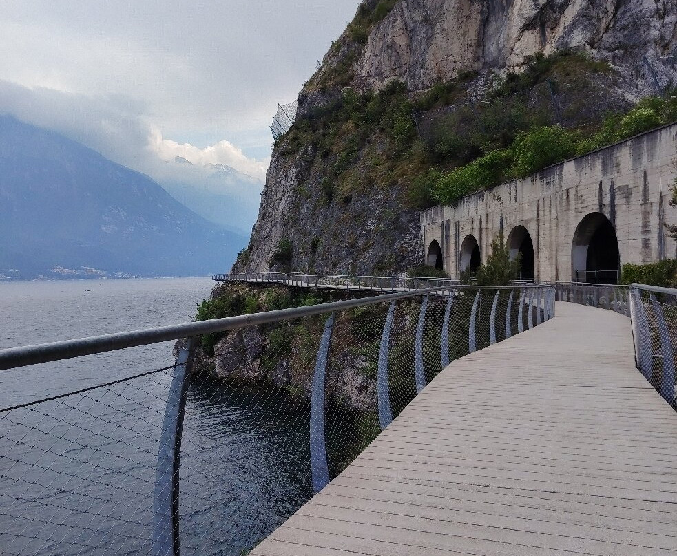 Ciclopista del Garda-利莫内必去景点